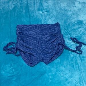 Women's Blue Textured Yoga Shorts